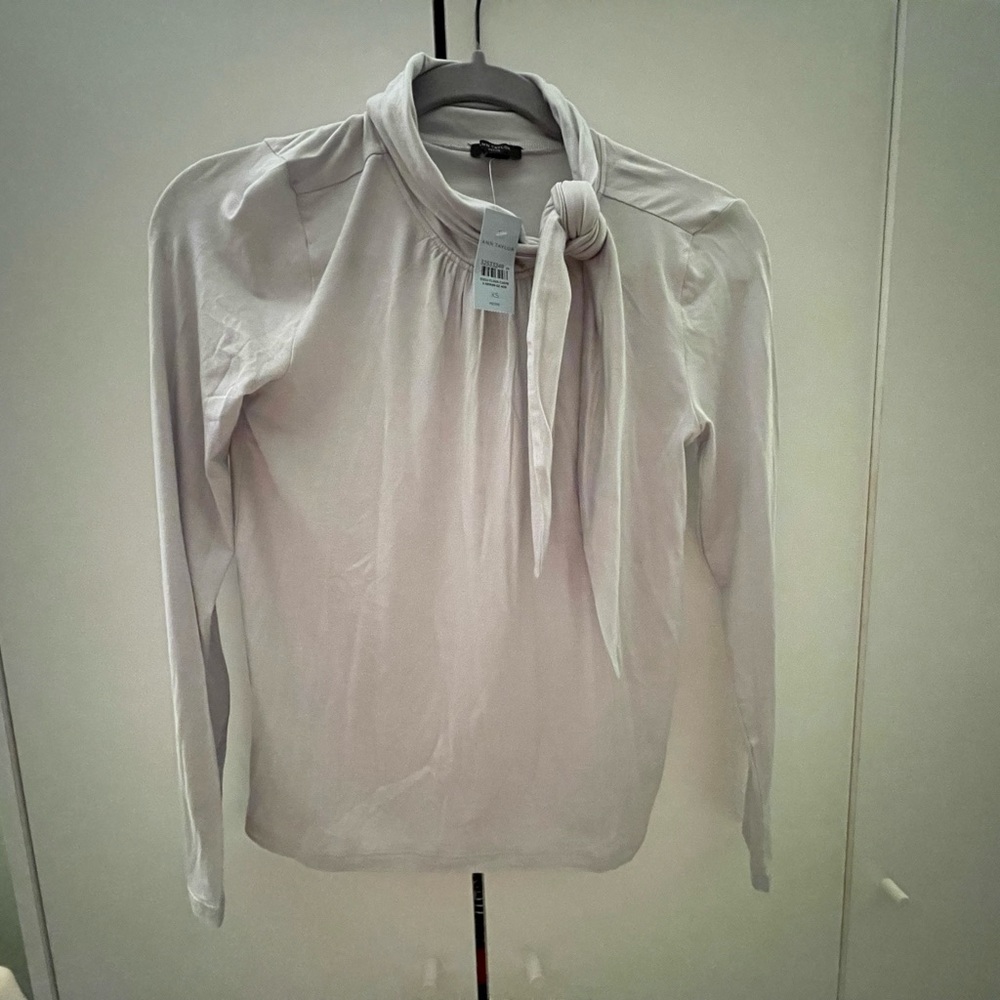 NWT Ann Taylor Long Sleeve Bow Top